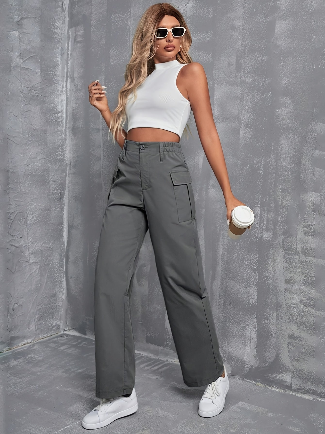 Tu Look Perfecto: Cargo Casual con Toque Sofisticado"
