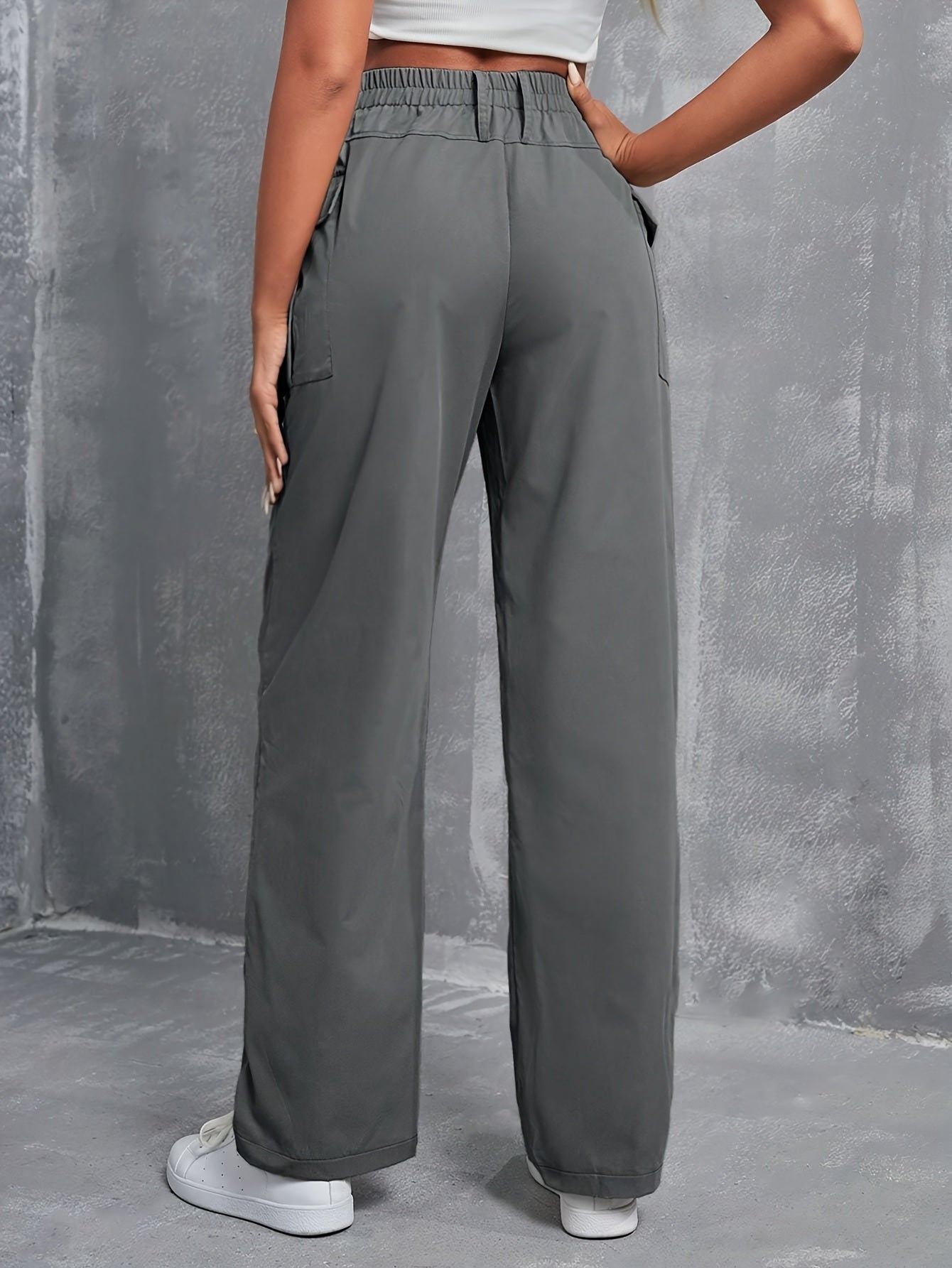 Tu Look Perfecto: Cargo Casual con Toque Sofisticado"